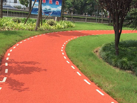 专业从事道路沥青铺设，路面沥青修复，道路修造，场地整平，管道开挖铺设的企业
